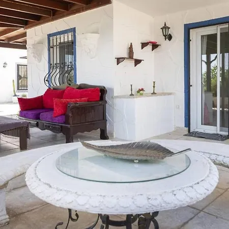 Отель Comfortable Triplex 5 Min To The With Garden In 4*