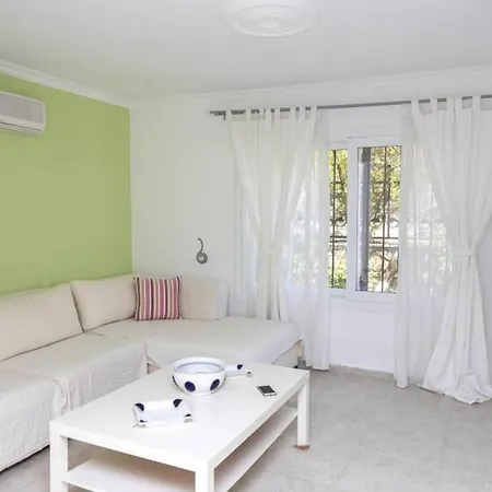 Comfortable Triplex 5 Min To The With Garden In Отель